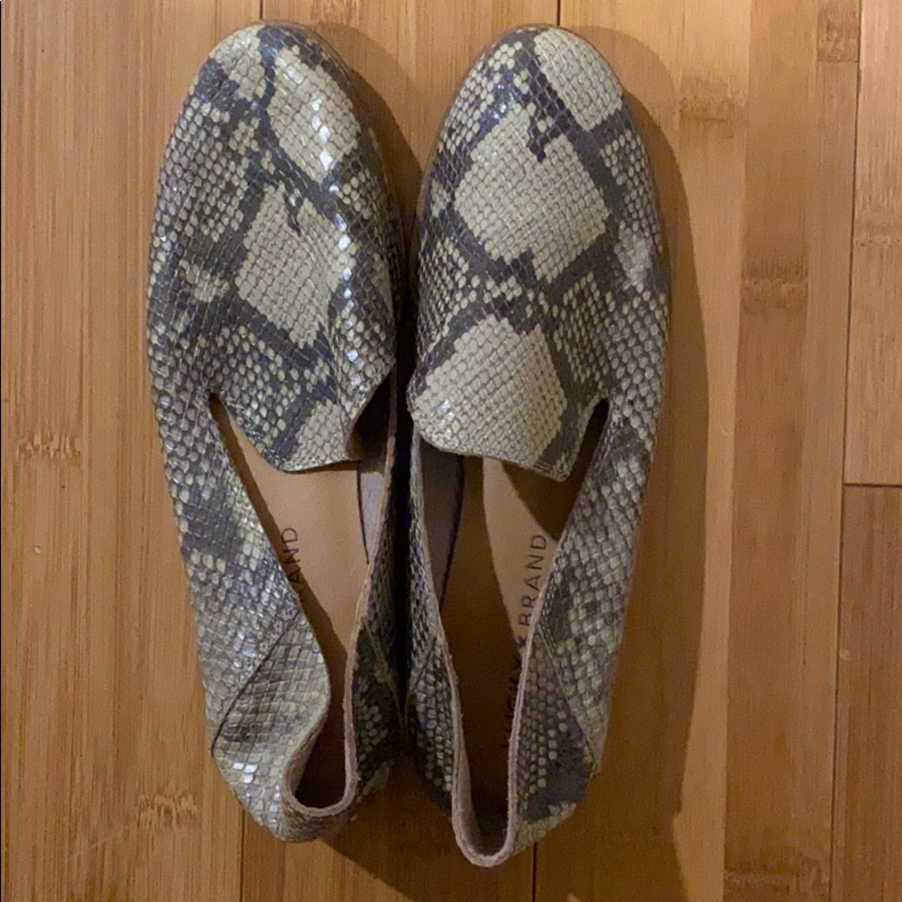 Women’s Lucky brand Cahill flat snakeskin